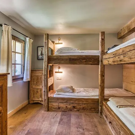 Chalet Loriaz شاليه